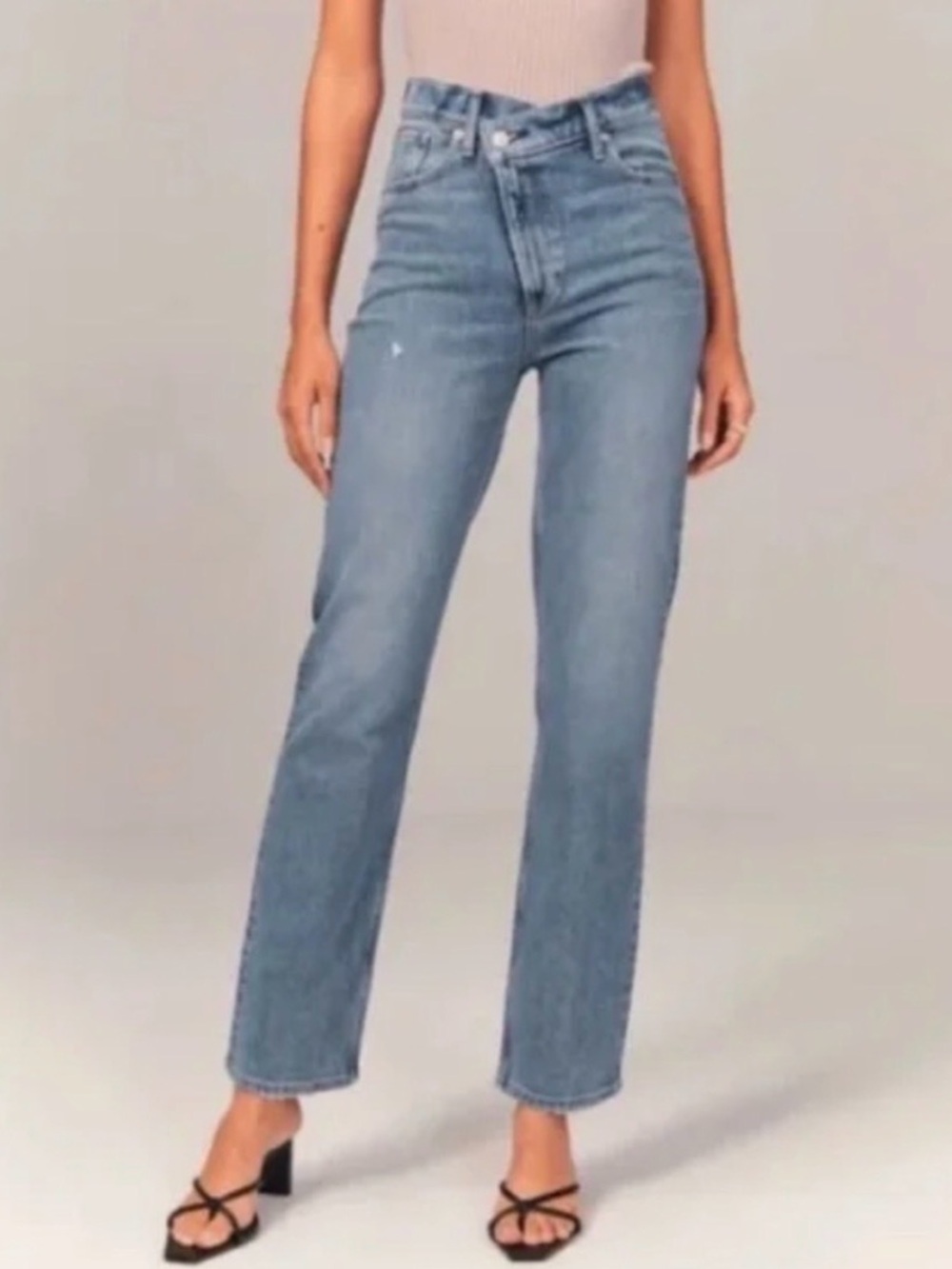 Abercrombie & Fitch Ultra High Rise Crossover Waist 90s Straight Jeans 30 LONG